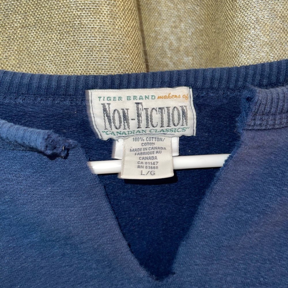 Vintage Non-Fiction Pull Over - Picture 3 of 5